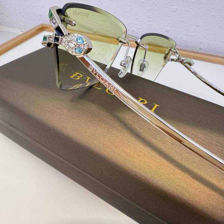 Picture of Bvlgari Sunglasses _SKUfw76702944fw